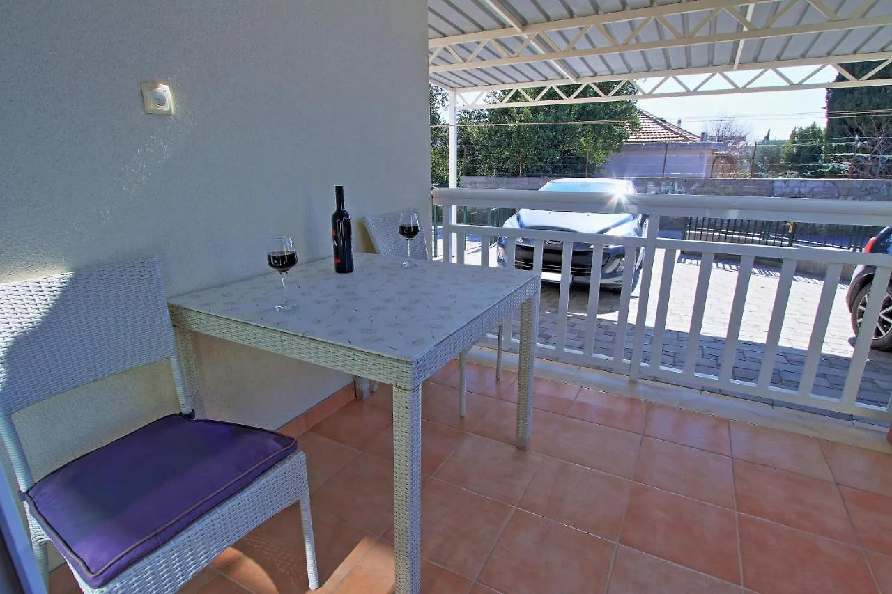 Apartman Jelena Kastela