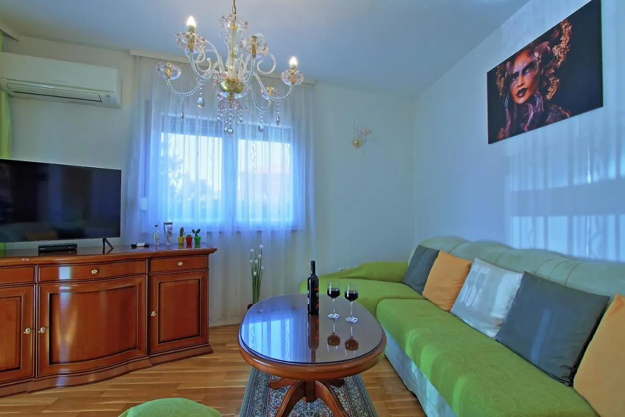 Apartment Apartman Jelena Kastela