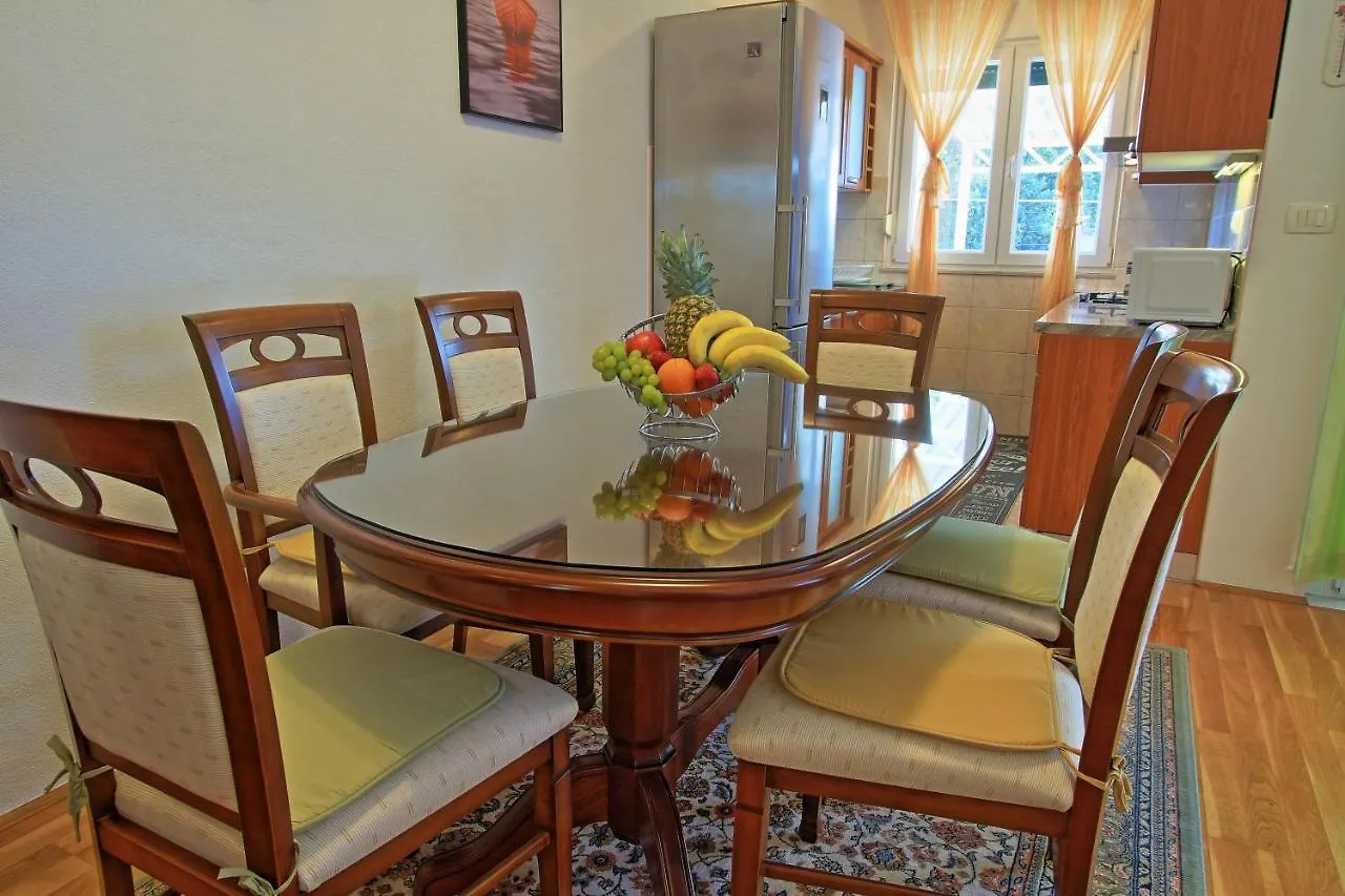 Apartman Jelena Kastela Croatia
